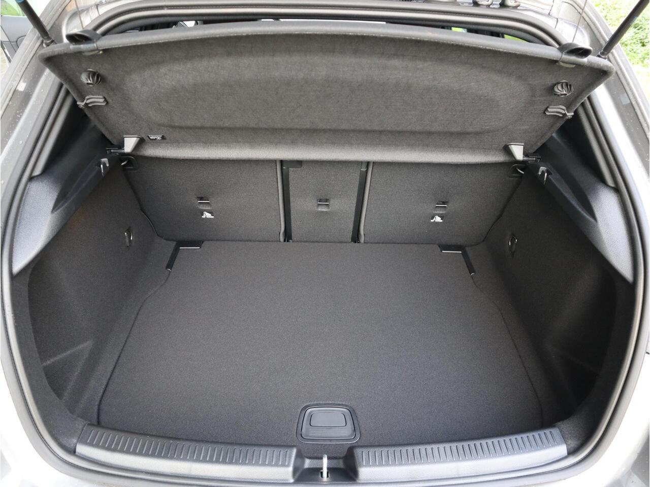 Mercedes-Benz A-KLASSE 180 Star Edition Luxury Line