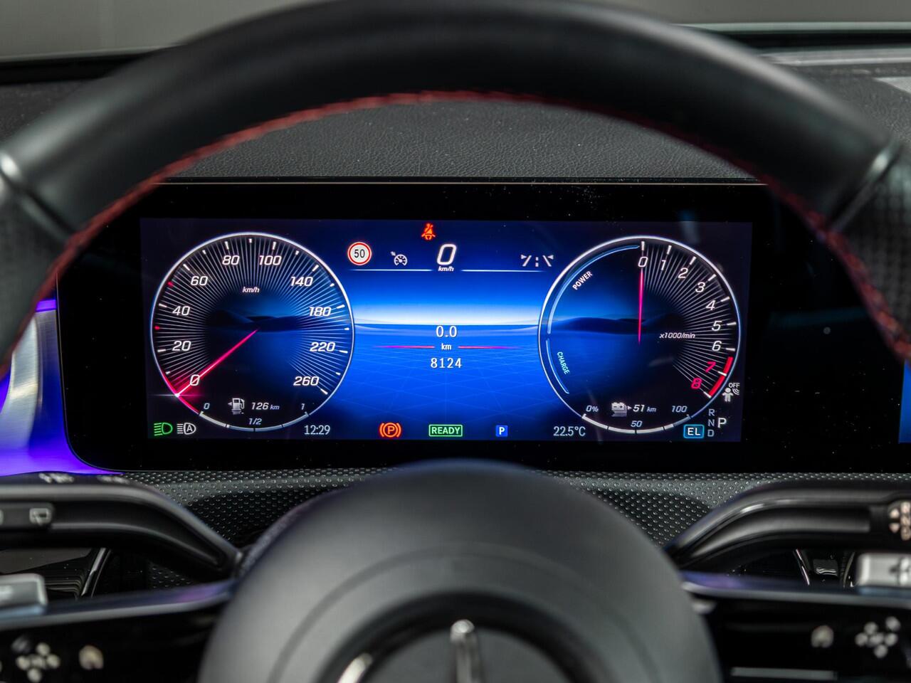 Mercedes-Benz A-KLASSE Hatchback 250 e AMG Line Panorama dak