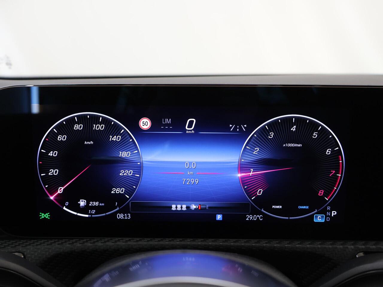 Mercedes-Benz A-KLASSE 180 Star Edition | Thermotronic | Apple Carplay | Stoelverwarming | Widescreen | Achteruitrijcamera | Sportstoelen | Cruise Control Adaptief* |