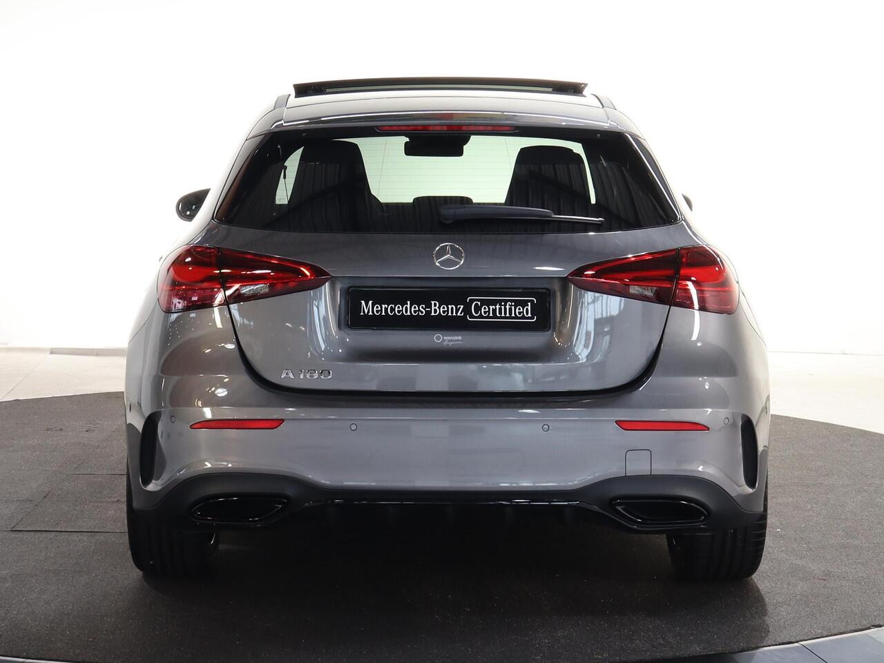 Mercedes-Benz A-KLASSE 180 Business Solution AMG | Panoramaschuifdak | AMG Line Plus | Night | Head-up display | Dodehoekassisten