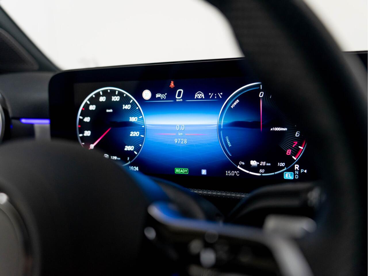 Mercedes-Benz A-KLASSE 250 e AMG Line | Night | Alpine Grijs | Keyless-Go | Trekhaak |