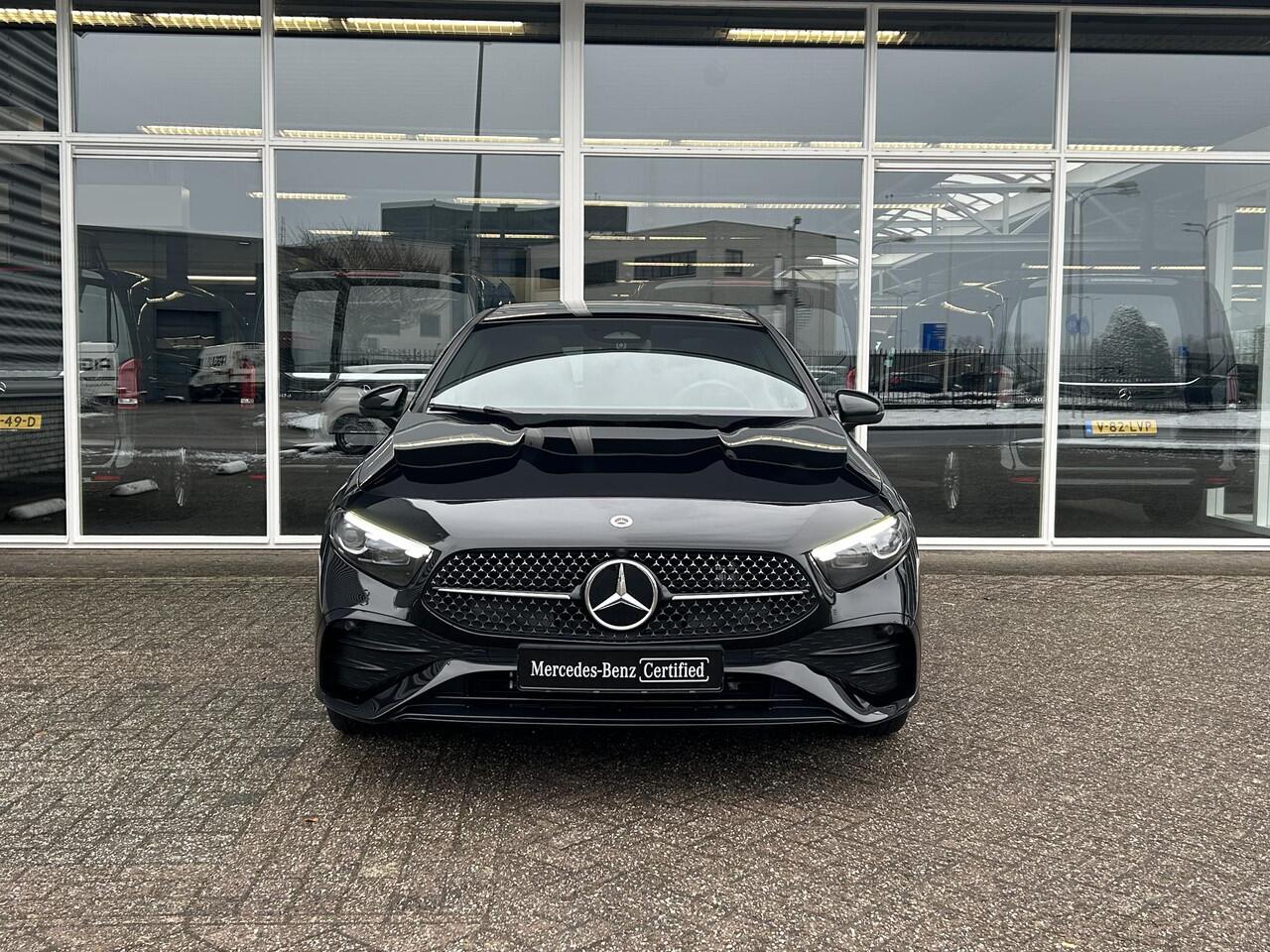 Mercedes-Benz A-KLASSE 250 e Star Edition AMG Line | CarPlay | Sfeerverlichting | Cruise Control