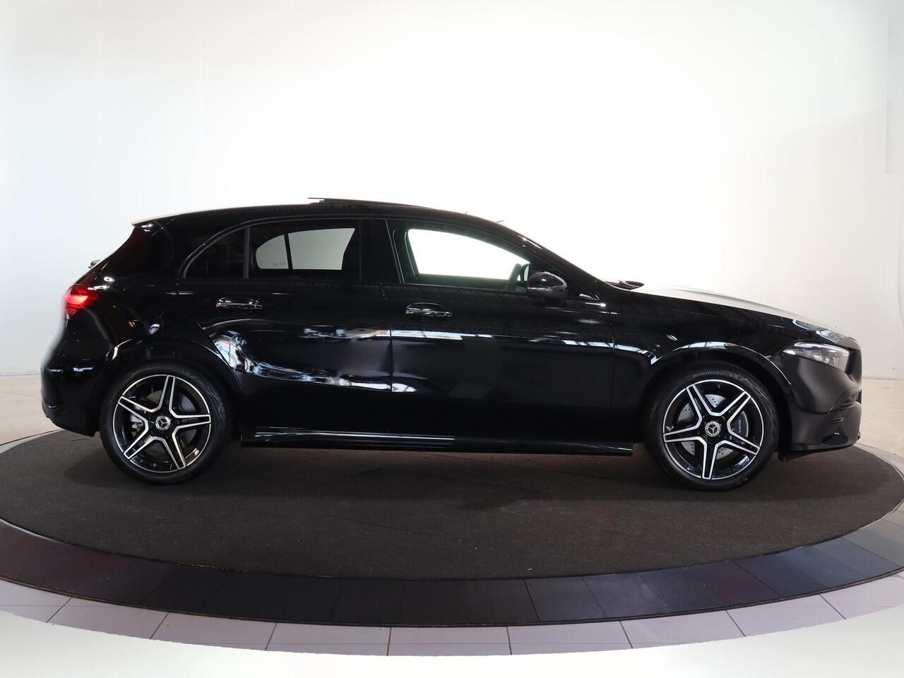 Mercedes-Benz A-KLASSE 250 e Business Solution AMG | Night | Panoramadak | Multibeam | Stoelverwarming |