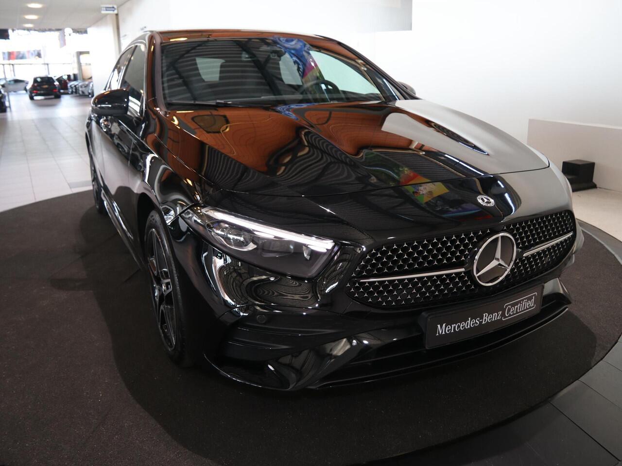 Mercedes-Benz A-KLASSE 250 e Business Solution AMG | Night | Panoramadak | Multibeam | Stoelverwarming |