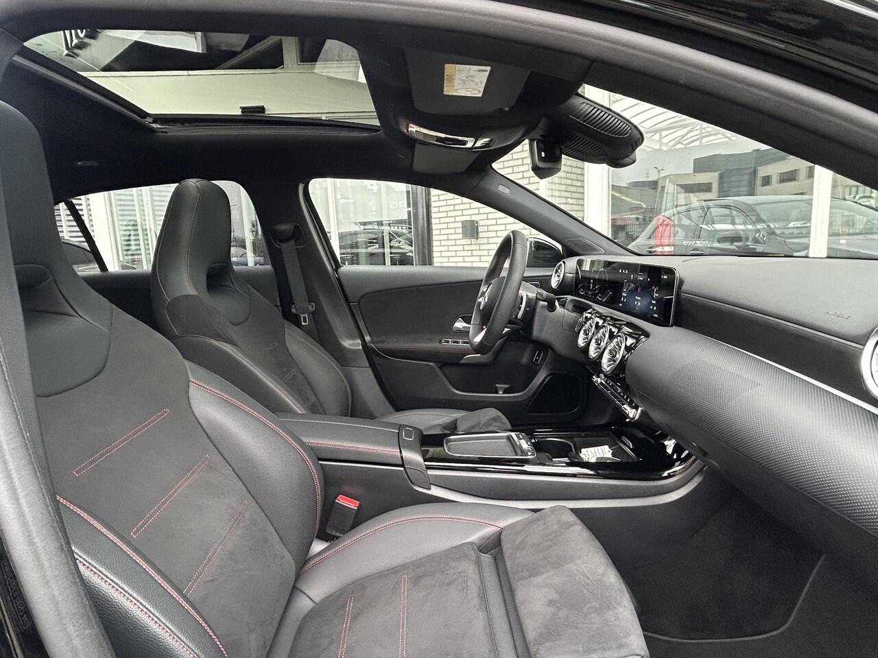 Mercedes-Benz A-KLASSE 250 e AMG | Panoramadak | Sfeerverlichting