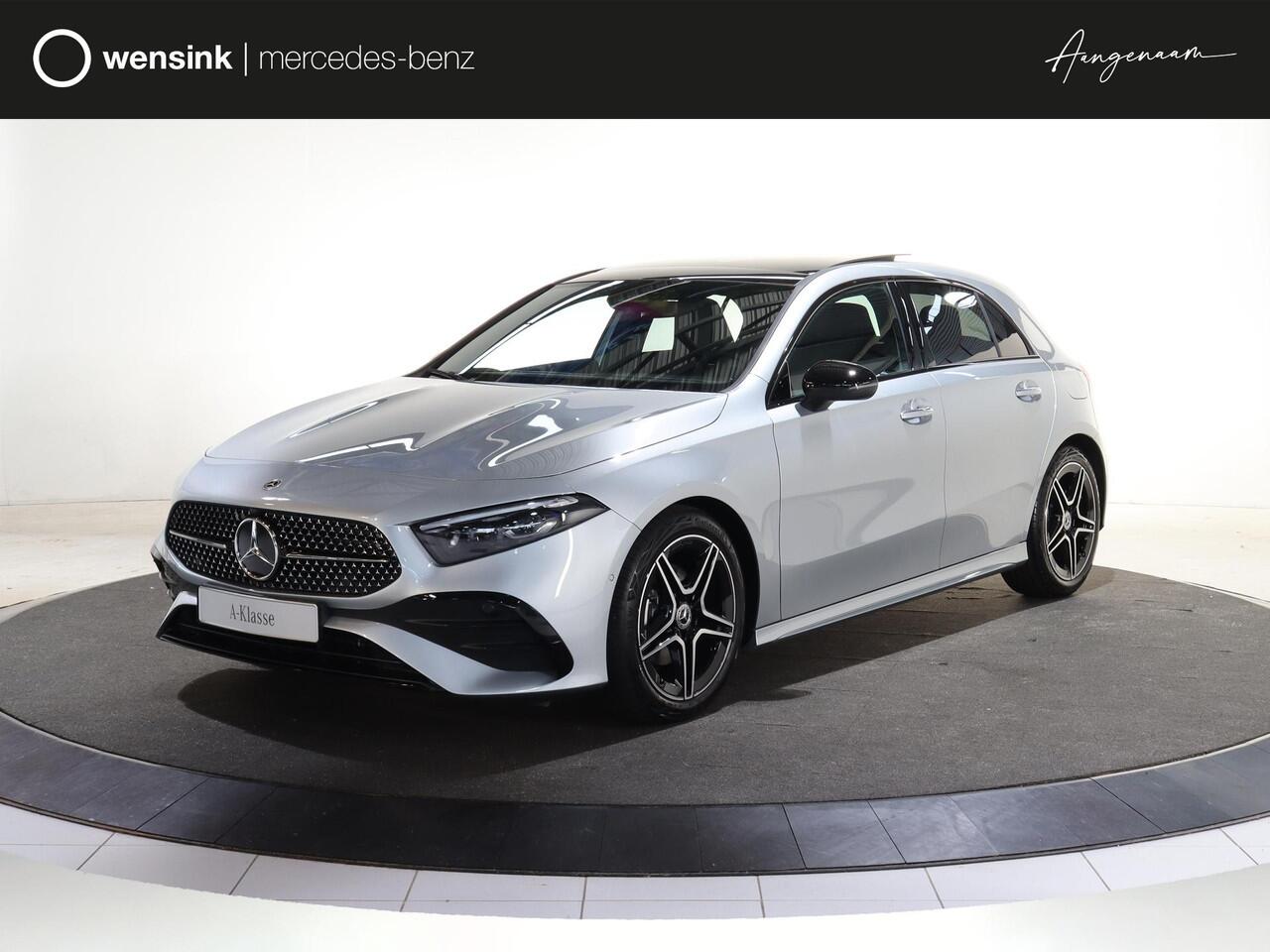 Mercedes-Benz A-KLASSE 180 Business Solution AMG | Panoramaschuifdak | Achteruitrijcamera | Nightpakket | MULTIBEAM LED | Stoelverwarming |