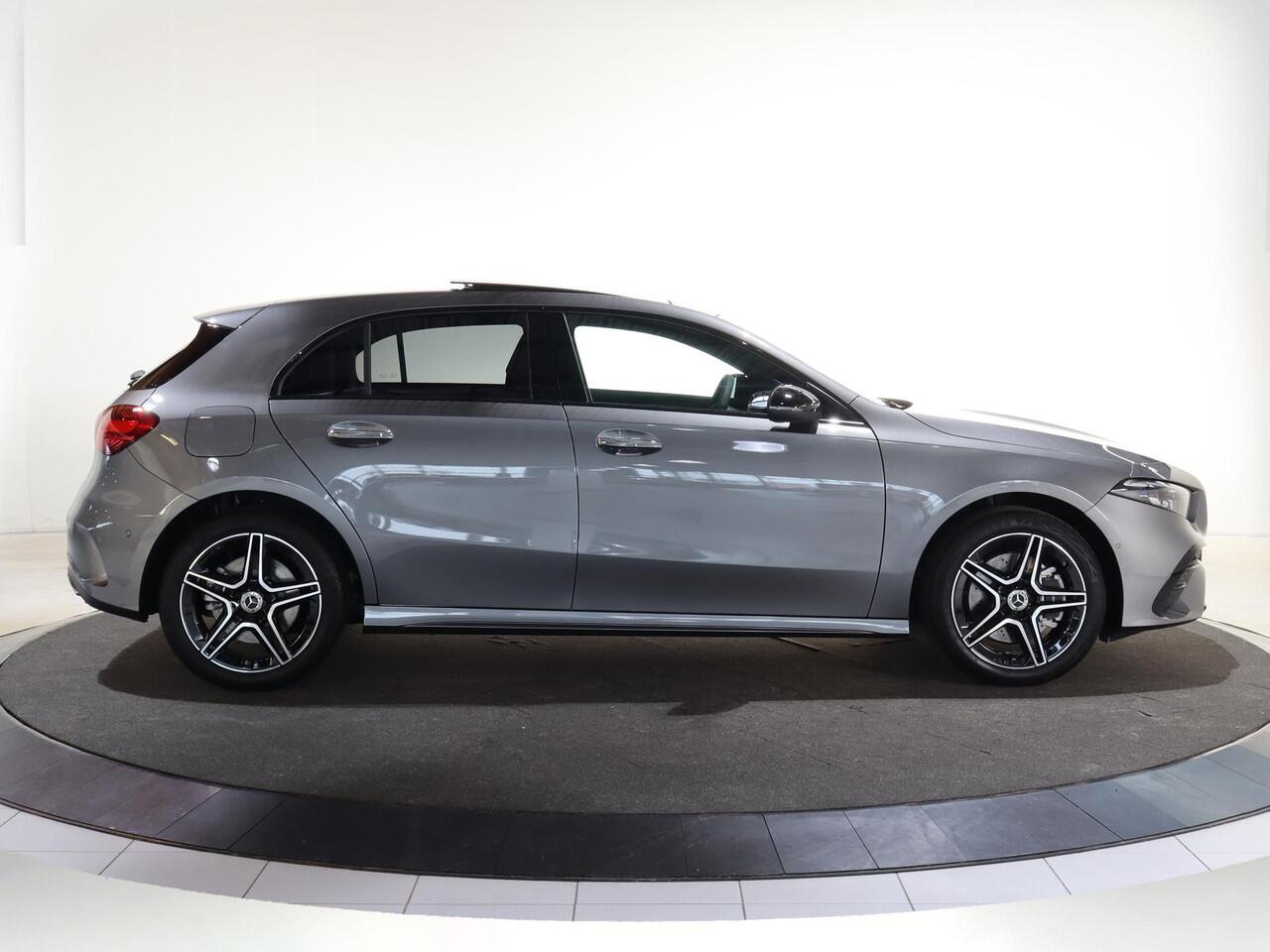 Mercedes-Benz A-KLASSE 250e Business Solution AMG | Panoramaschuifdak | Stoelverwarming | Achteruitrijcamera | MULTIBEAM LED |