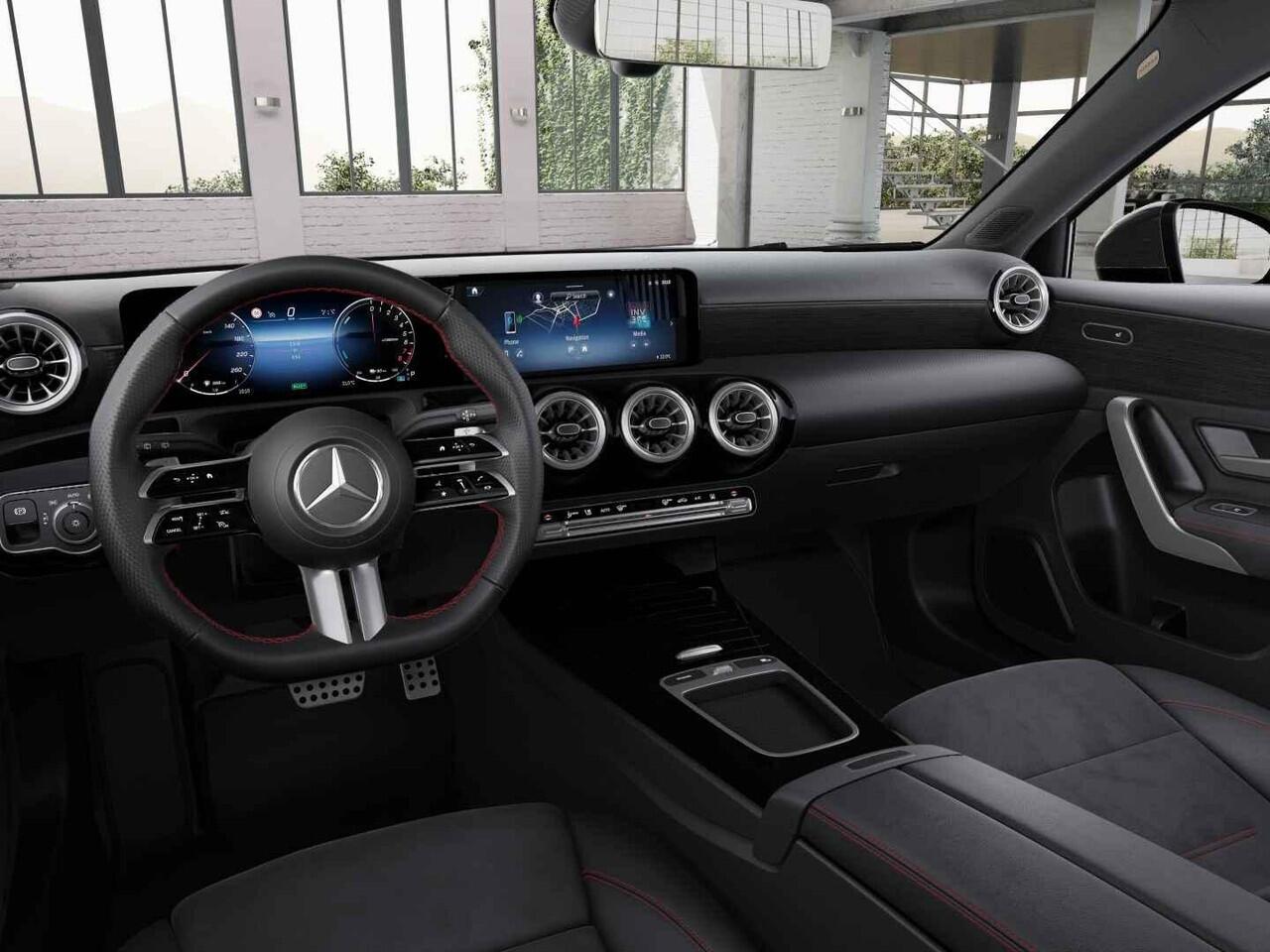 Mercedes-Benz A-KLASSE Hatchback 250 e Business Solution AMG