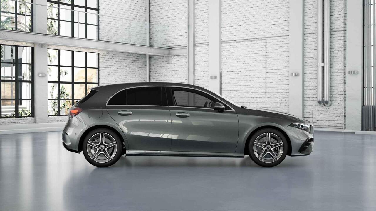 Mercedes-Benz A-KLASSE 250e Business Solution AMG | Panoramaschuifdak | Premium Plus | Head-up display | Dodehoekassistent |