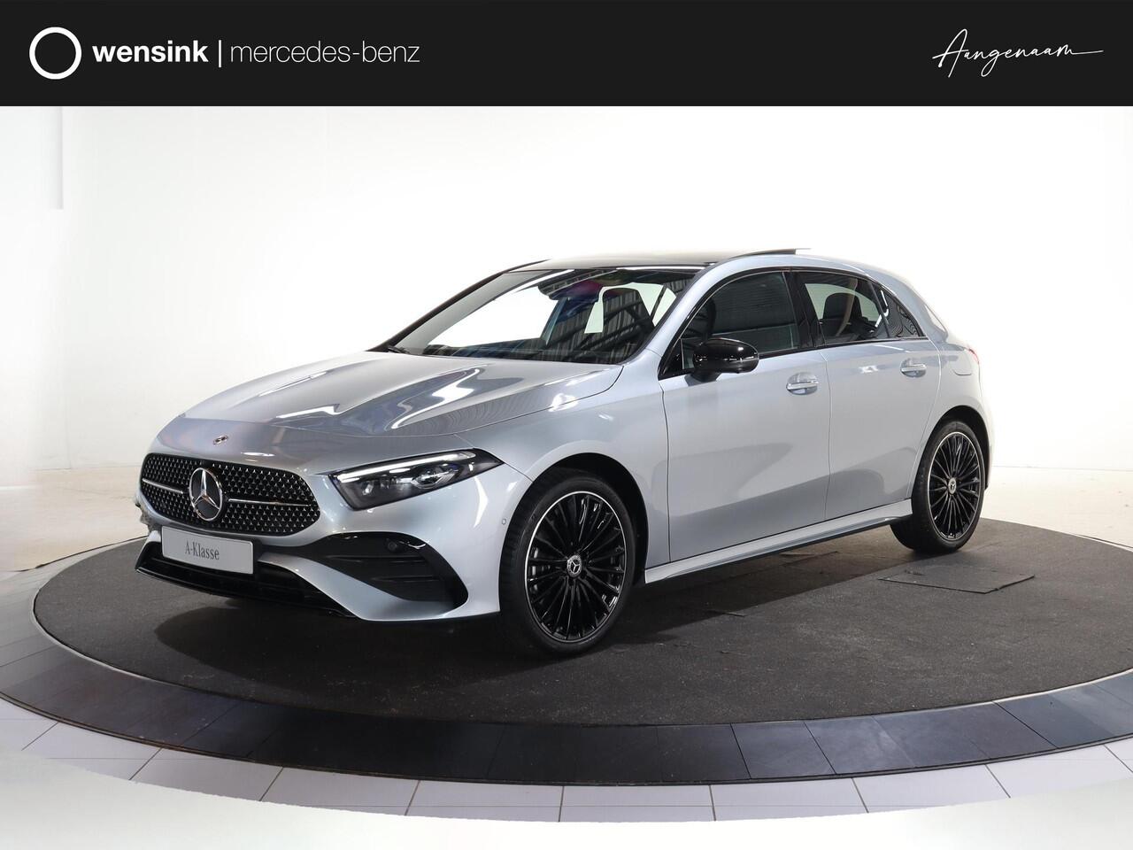 Mercedes-Benz A-KLASSE 250e Business Solution AMG | Panoramaschuifdak | Premium Plus | 19"AMG-velgen | Head-up display | Dodehoekassistent |