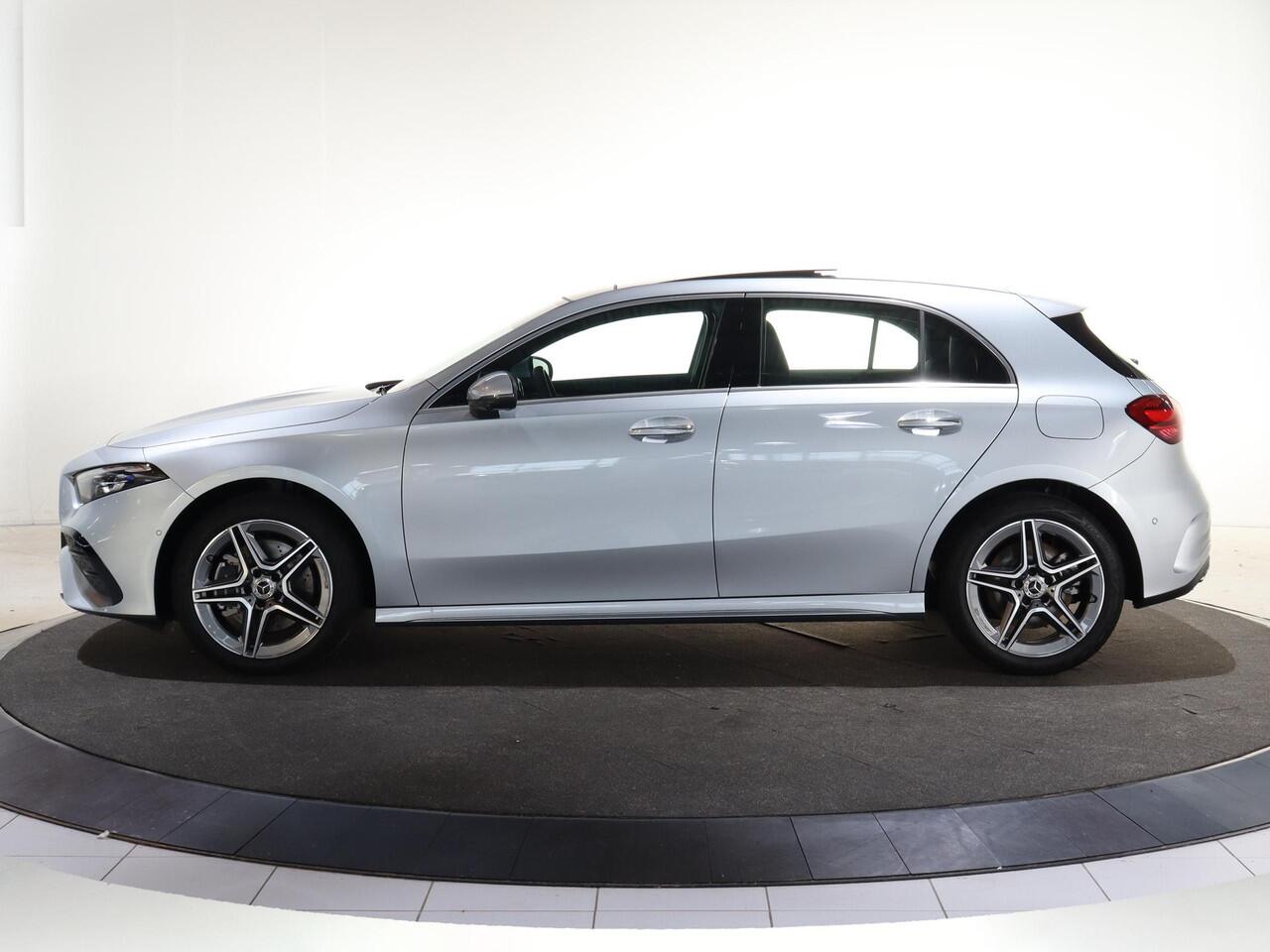 Mercedes-Benz A-KLASSE 250e Business Solution AMG | Panoramaschuifdak | Head-up display | Premium Plus | Stoelverwarming | 360° camera |