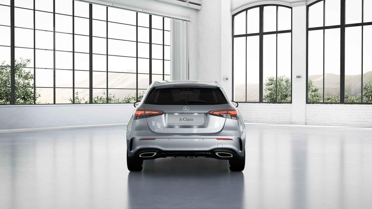 Mercedes-Benz A-KLASSE 250e Business Solution AMG | Panoramaschuifdak | Stoelverwarming | Achteruitrijcamera | MULTIBEAM LED | Night Pakket |