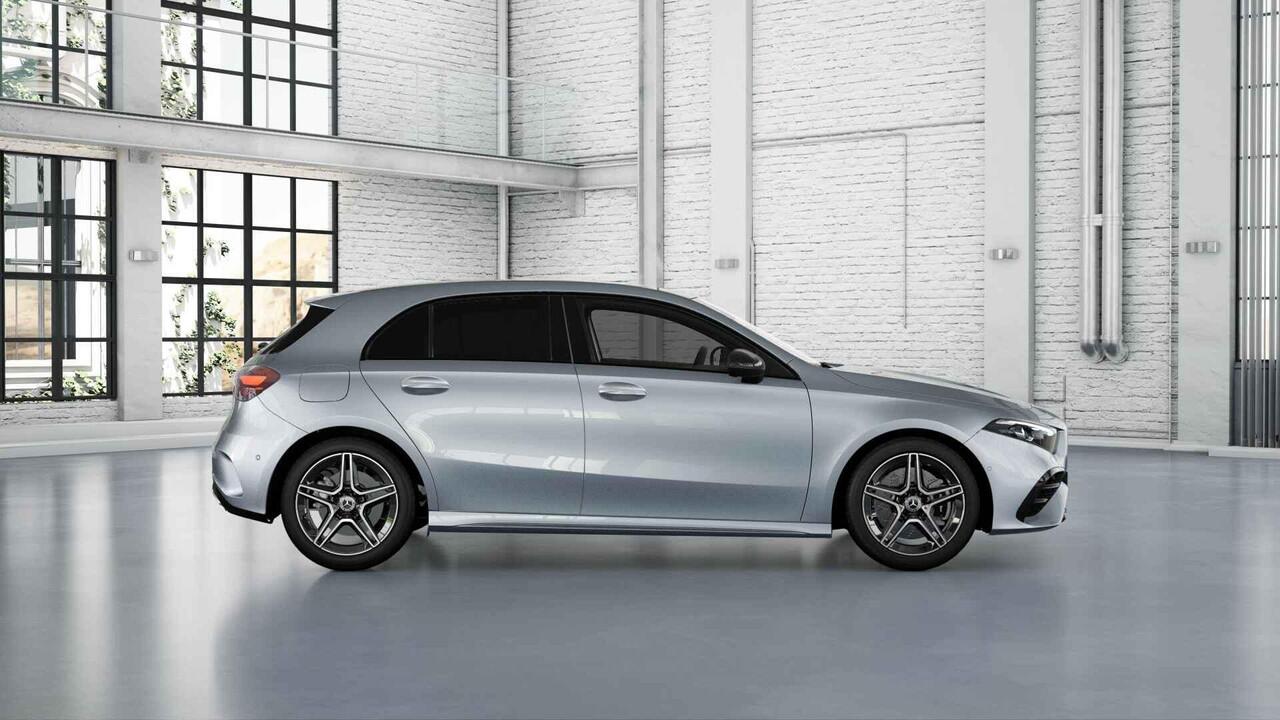 Mercedes-Benz A-KLASSE 250e Business Solution AMG | Night | Panoramaschuifdak | Stoelverwarming | Achteruitrijcamera | MULTIBEAM LED |