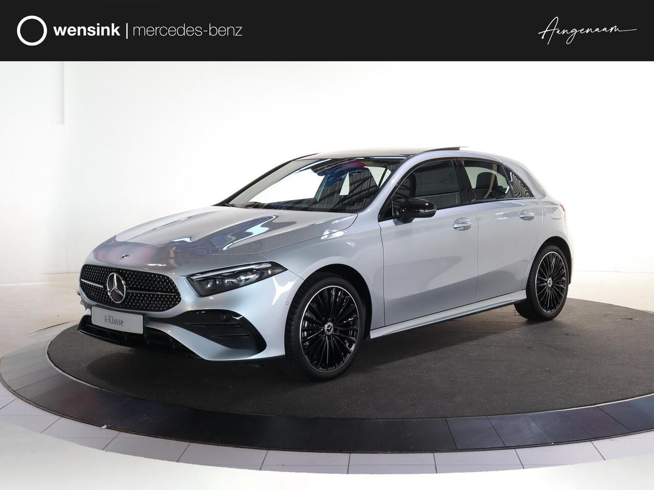 Mercedes-Benz A-KLASSE 250 e Business Solution AMG | Panoramaschuifdak | Stoelverwarming | Achteruitrijcamera | MULTIBEAM LED | Night Pakket |