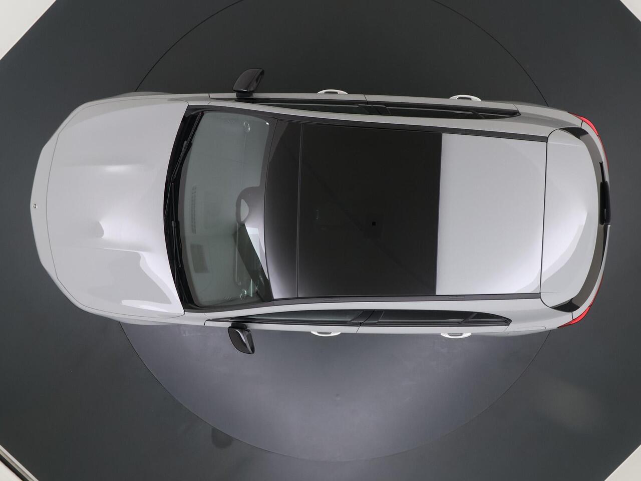 Mercedes-Benz A-KLASSE 180 Business Solution AMG | Memorystoelen | Apple Carplay & Android Auto | Panorama - Schuifdak | Head-Up Display | 360° Camera | Multibeam Led