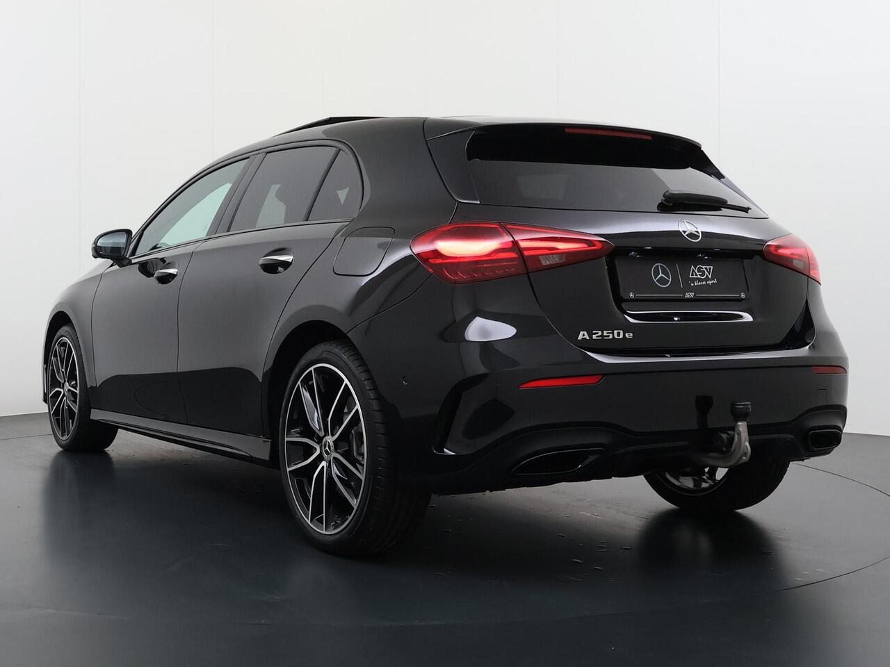 Mercedes-Benz A-KLASSE 250 e Business Solution AMG