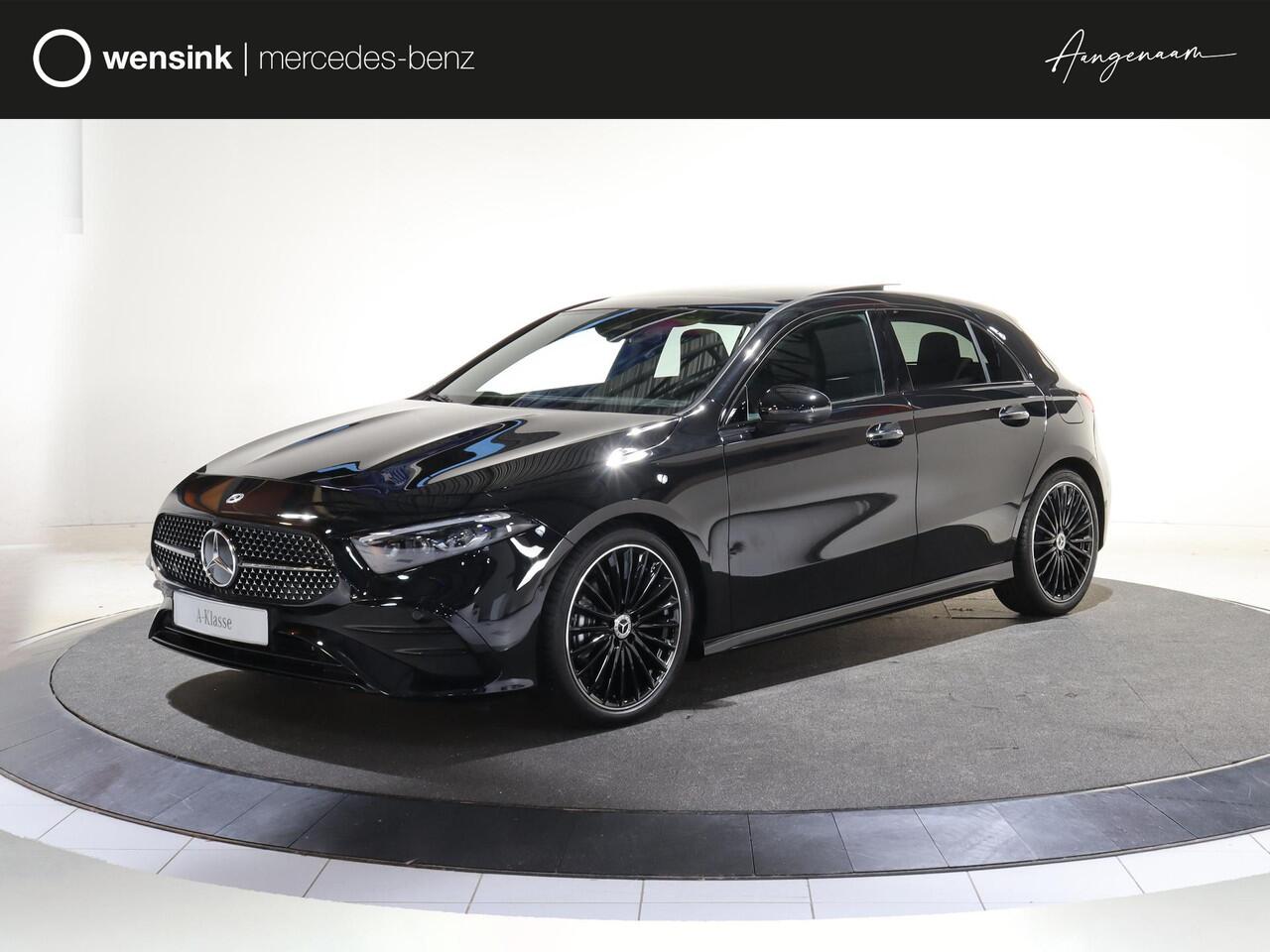 Mercedes-Benz A-KLASSE 180 Business Solution AMG | Panoramaschuifdak | Premium Plus | 19"AMG-velgen | Head-up display | Dodehoekassistent |
