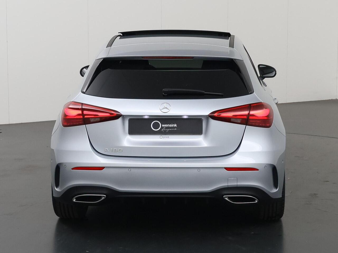 Mercedes-Benz A-KLASSE 180 Business Solution AMG | Panoramaschuifdak | Premium plus | Head-Up | Stoelverwarming | Achteruitrijcamera | MULTIBEAM LED |