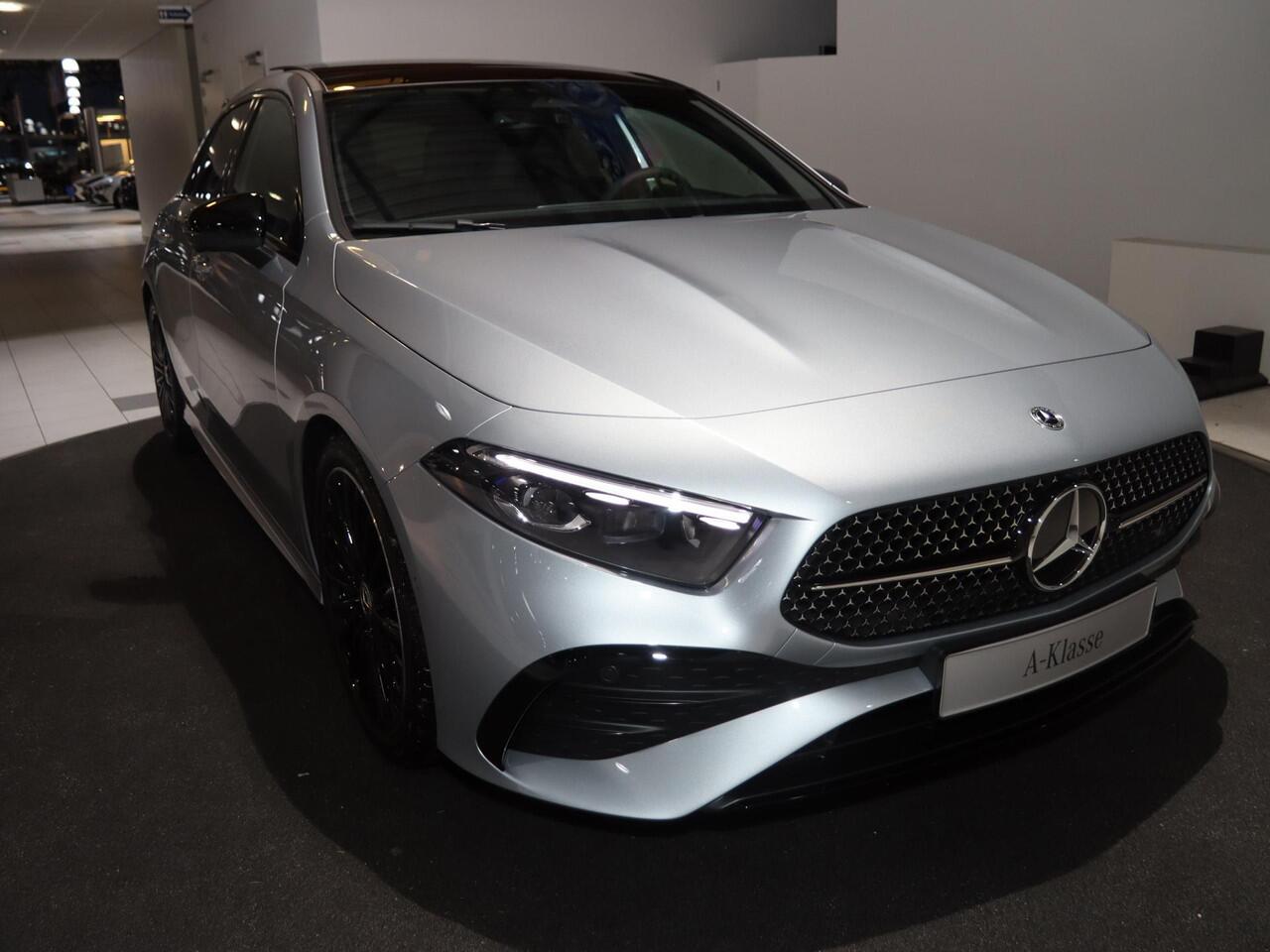 Mercedes-Benz A-KLASSE 180 Business Solution AMG | Panoramaschuifdak | Premium plus | Head-Up | Stoelverwarming | Achteruitrijcamera | MULTIBEAM LED |