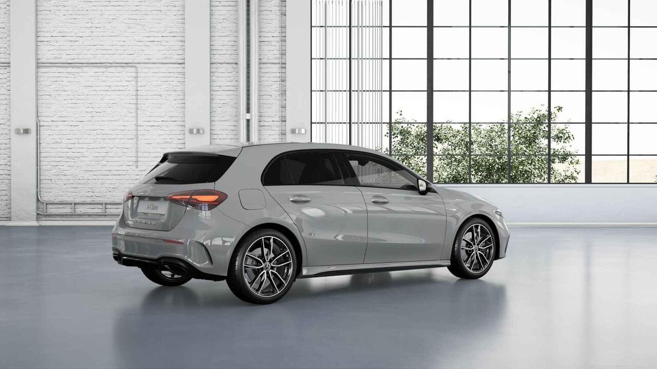 Mercedes-Benz A-KLASSE 250e 140 Years Edtion | Panoramaschuifdak | AMG Line | Nightpakket | Achteruitrijcamera | MULTIBEAM LED |