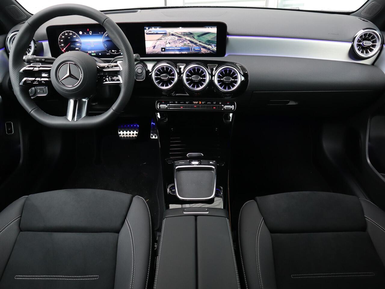 Mercedes-Benz A-KLASSE 250 e Business Solution AMG