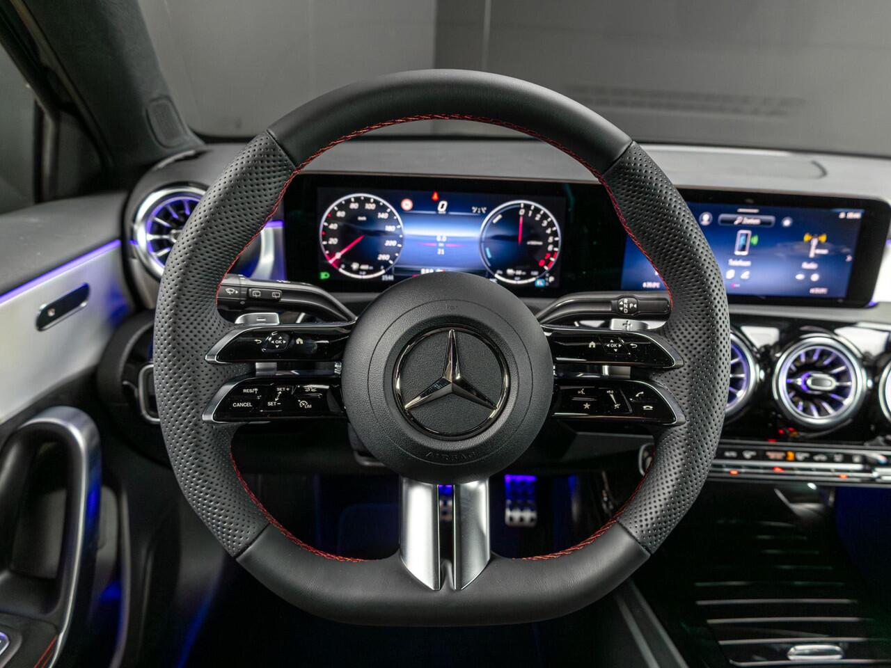 Mercedes-Benz A-KLASSE Hatchback 250 e Business Solution AMG