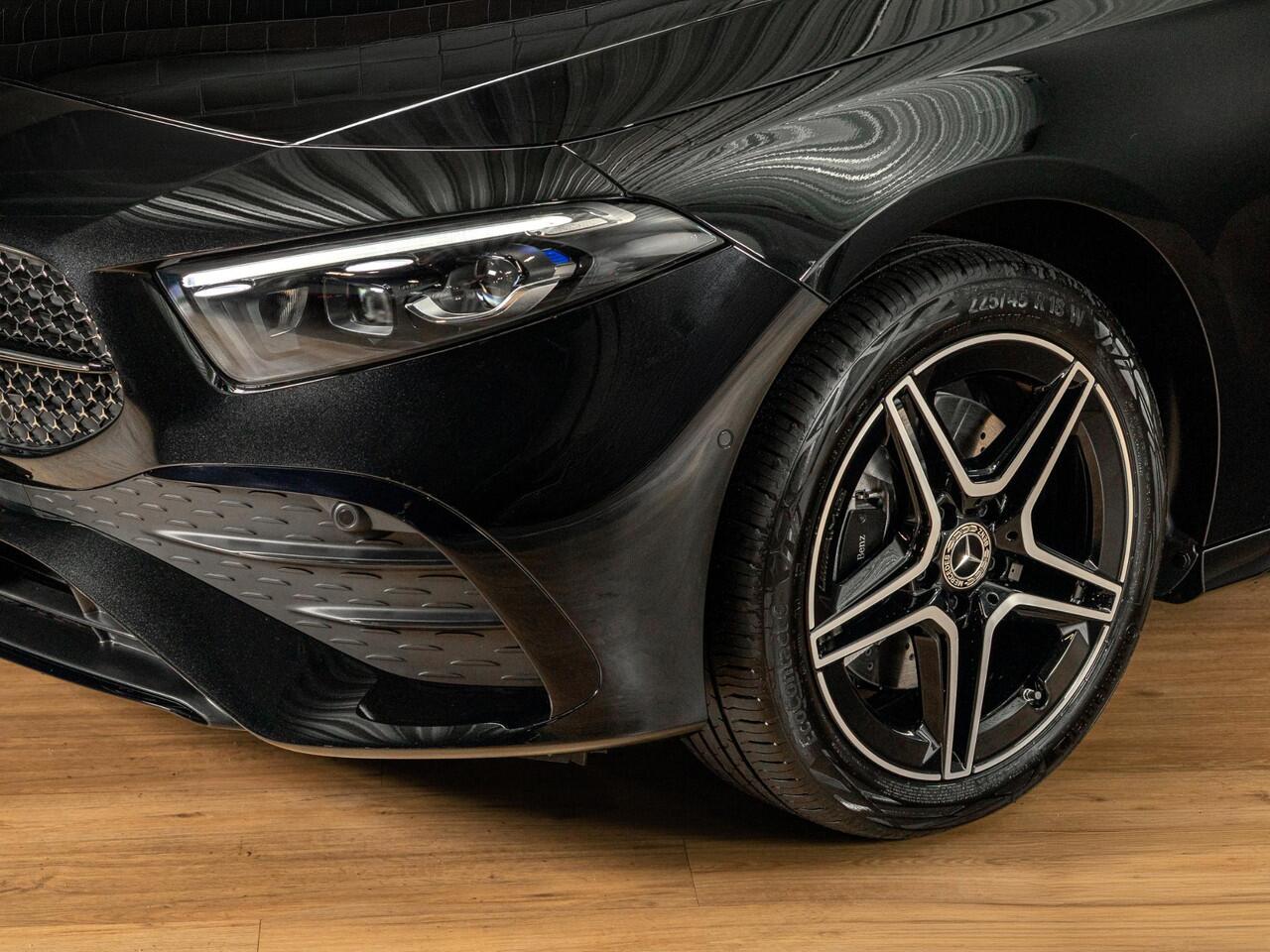 Mercedes-Benz A-KLASSE Hatchback 250 e Business Solution AMG