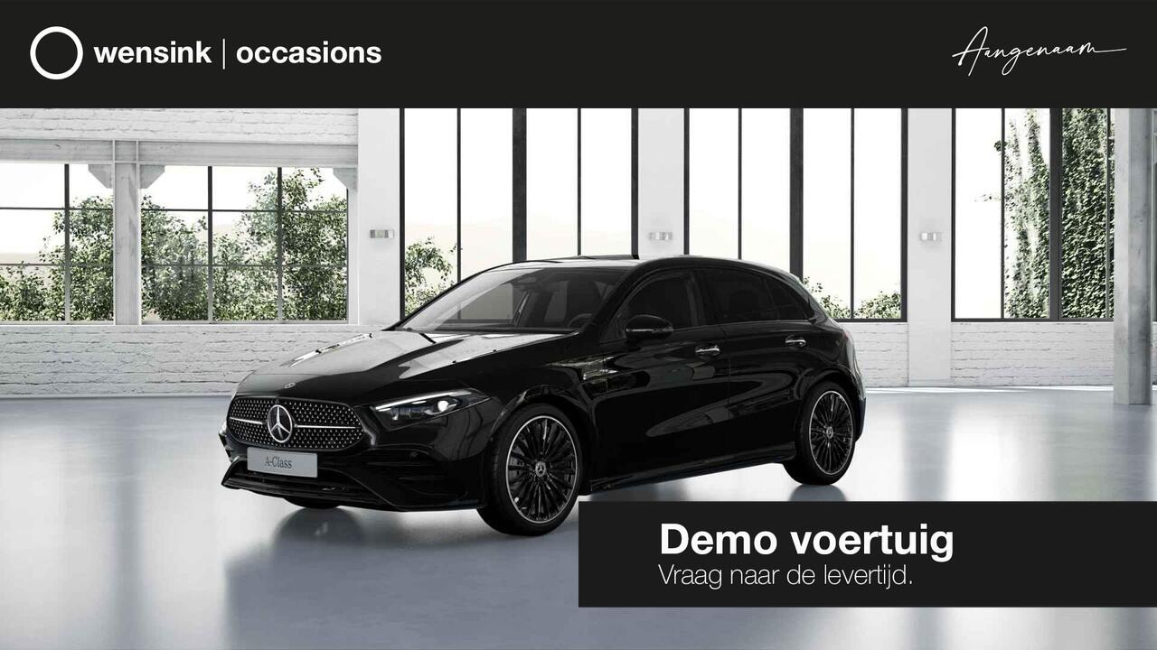 Mercedes-Benz A-KLASSE 180 Business Solution AMG | Premium Plus | Panoramadak | HUD | Stoelverwarming | Parkeercamera | Multibeam LED | Keyless Entry/Go | Apple Carplay/Android Auto |