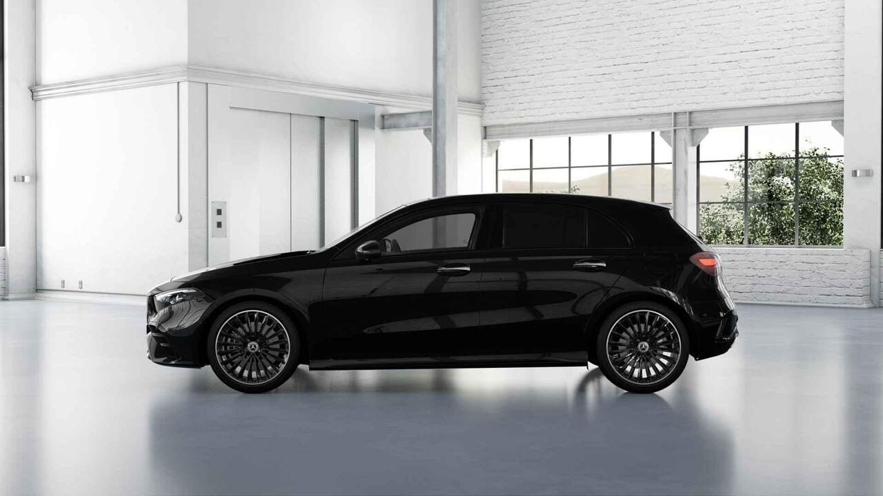 Mercedes-Benz A-KLASSE 250e Business Solution AMG | Panoramaschuifdak | Premium plus | Head-Up | Stoelverwarming | Achteruitrijcamera | MULTIBEAM LED |