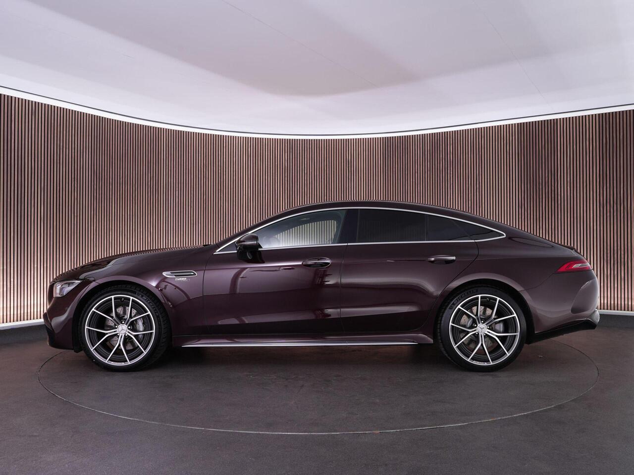 Mercedes-Benz AMG-GT 4-Door Coupé 43AMG 367pk 4MATIC+ Premium Plus |dealer onderhouden|manufaktur|panoramadak|Burmester|head-up display|massage|memory|Stoelverwarming & verkoeling|360°-camera|Apple Carplay|sfeerverlichting|carbon interieur|