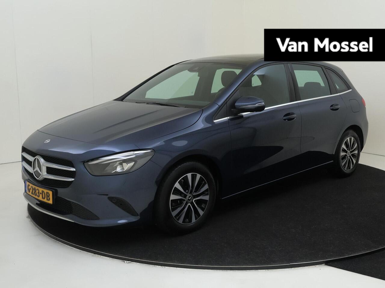 Mercedes-Benz B-KLASSE 180 Business Solution Plus | Navigatie | Camera | Panoramadak