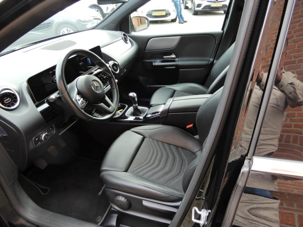 Mercedes-Benz B-KLASSE 180 PREMIUM