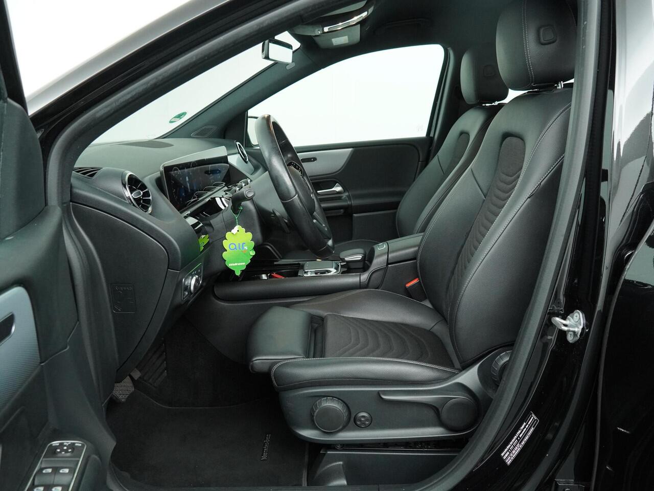 Mercedes-Benz B-KLASSE 180 Business Solution - Navigatie - Climate Control - Apple Carplay/Android Auto