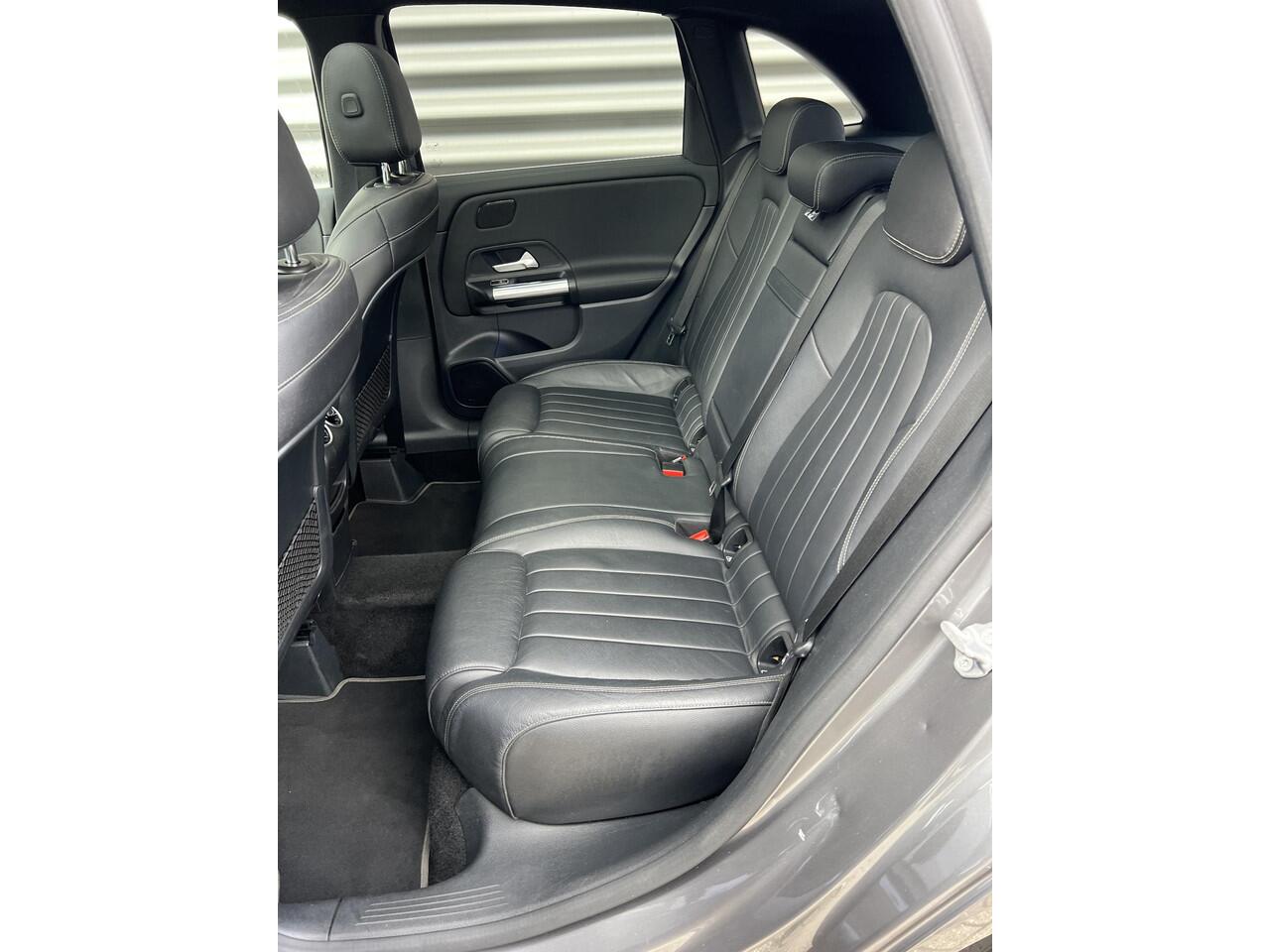 Mercedes-Benz B-KLASSE 180 Panorama Exclusief Leder