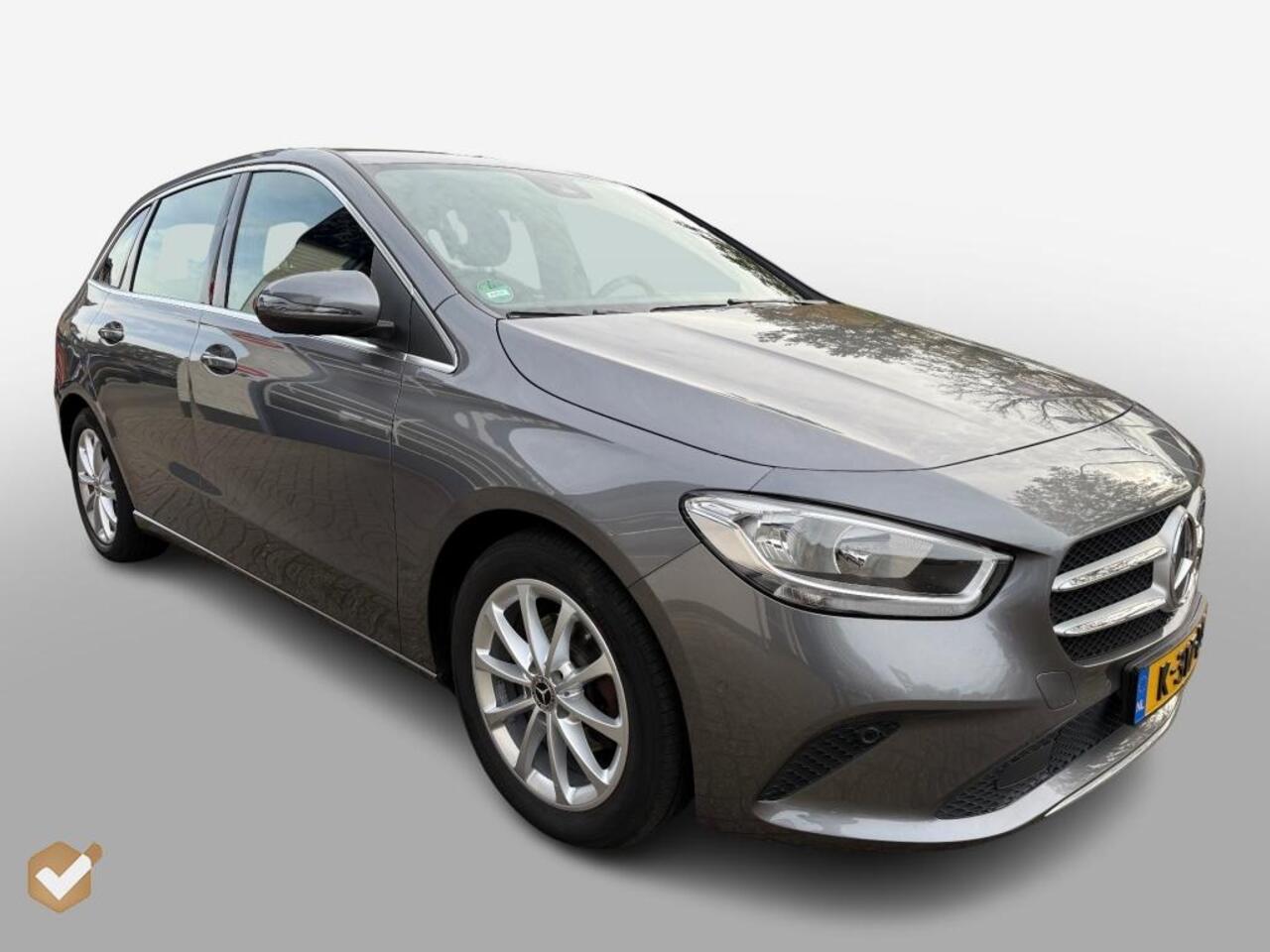 Mercedes-Benz B-KLASSE 180 Lauch Edition Automaat *Geen Afl. kosten*