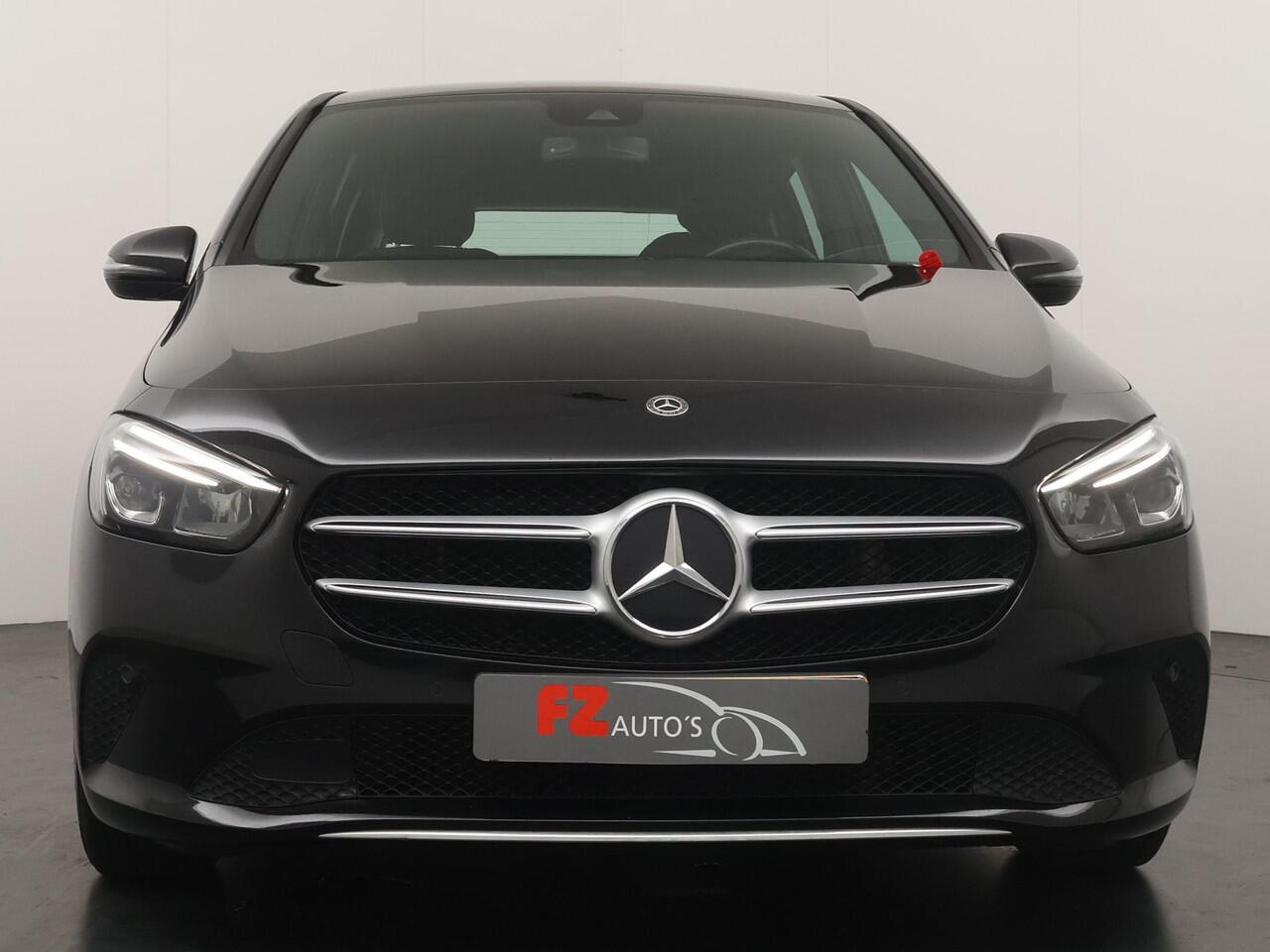 Mercedes-Benz B-KLASSE 180 Business Solution - Navigatie - Climate Control - Apple Carplay/Android Auto