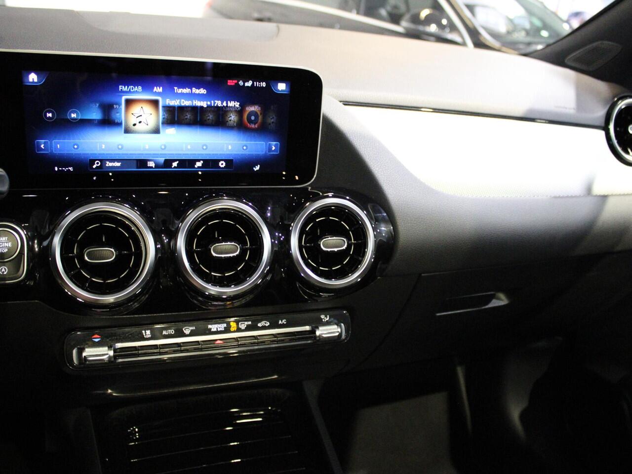 Mercedes-Benz B-KLASSE 180 Business Solution Plus Panorama dak