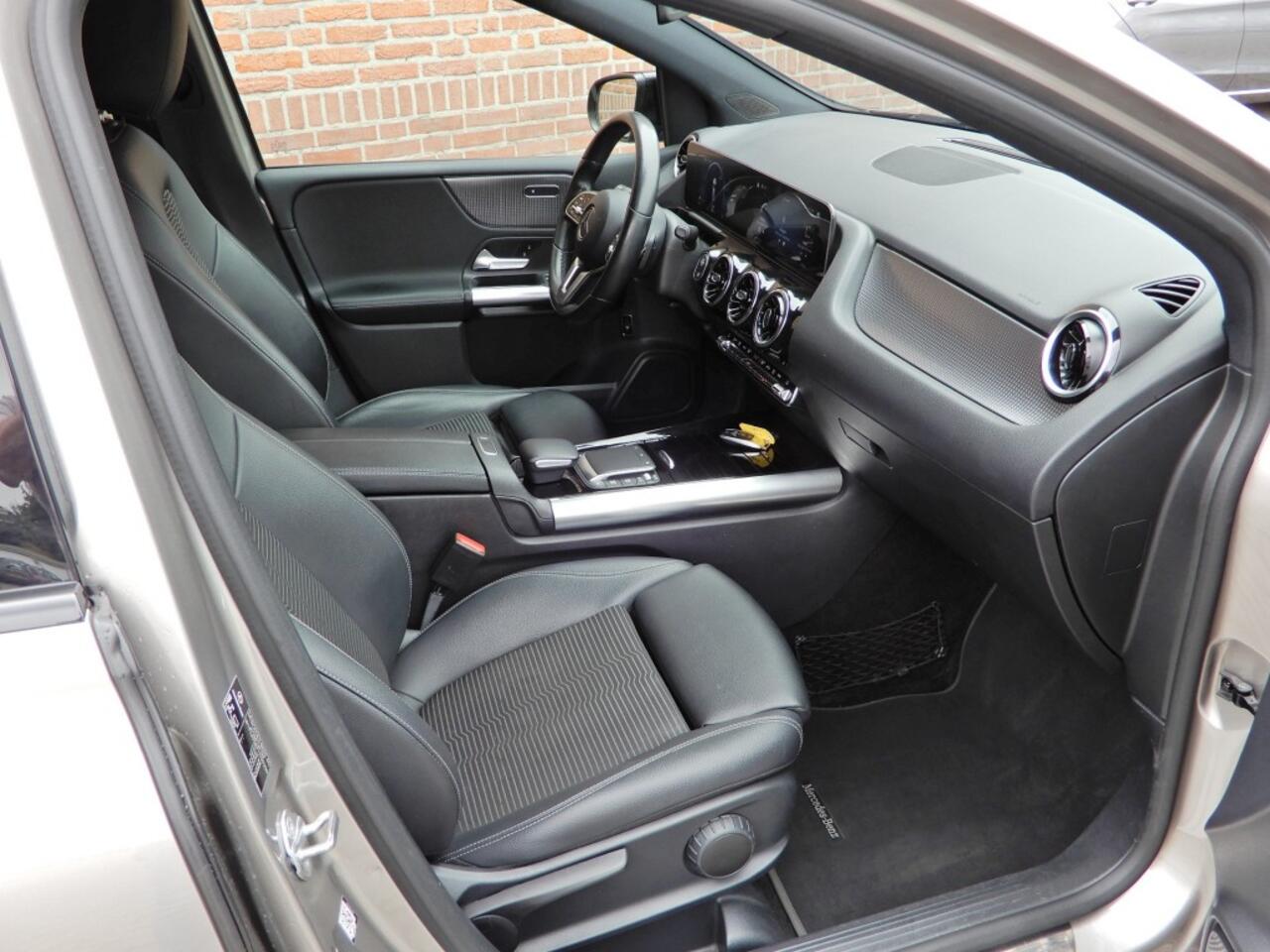 Mercedes-Benz B-KLASSE 200 BUSINESS SOLUTION AMG automaat