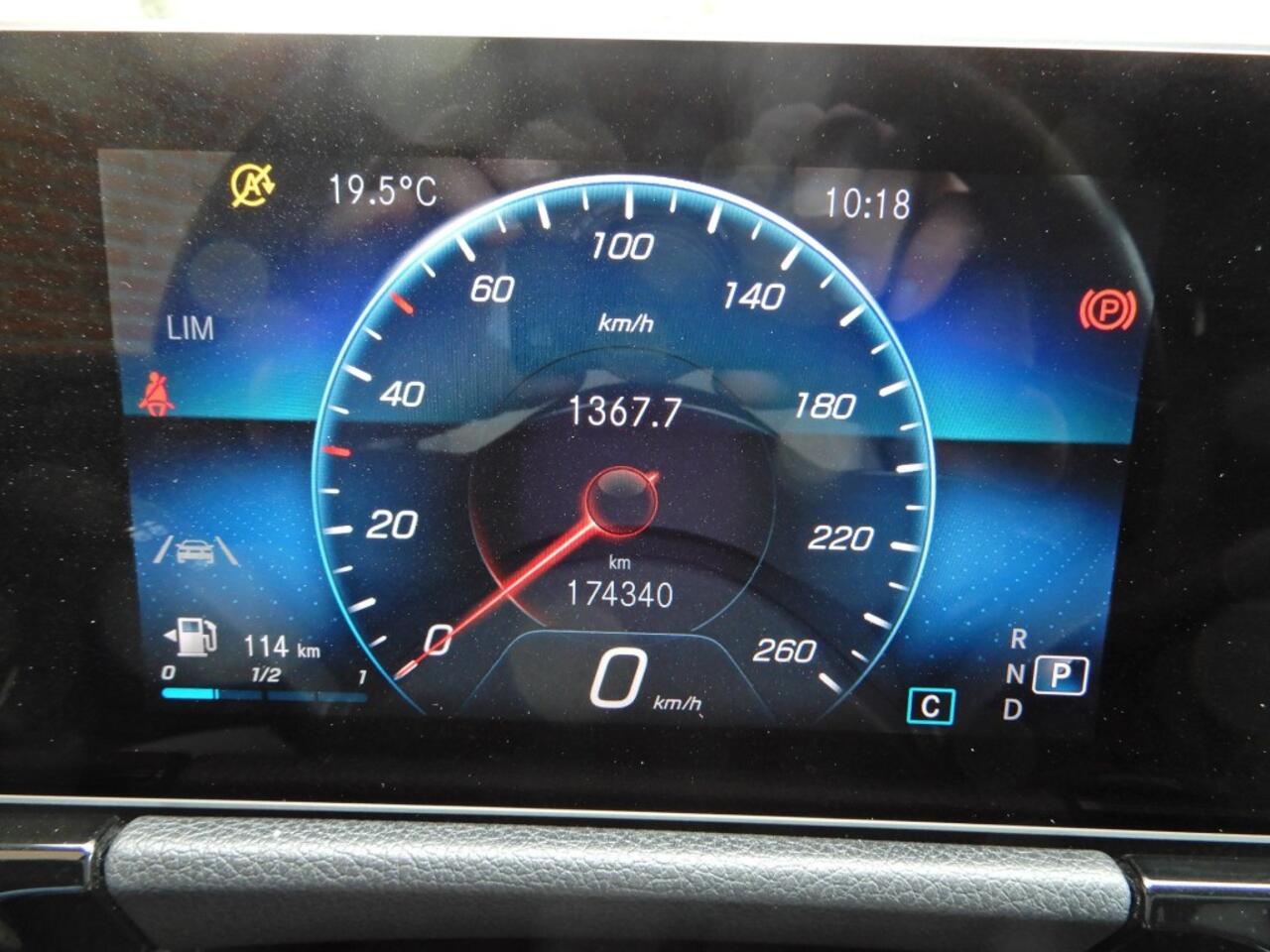 Mercedes-Benz B-KLASSE 200 BUSINESS SOLUTION AMG automaat