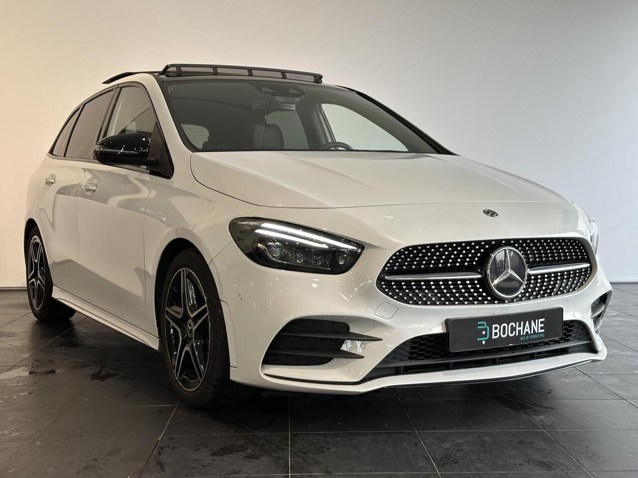 Mercedes-Benz B-KLASSE 180 Business Solution AMG | NAVIGATIE | PANORAMADAK | PARKEERSENSOREN RONDOM | ACHTERUITRIJCAMERA | STOELVERWARMING | STOELGEHEUGEN