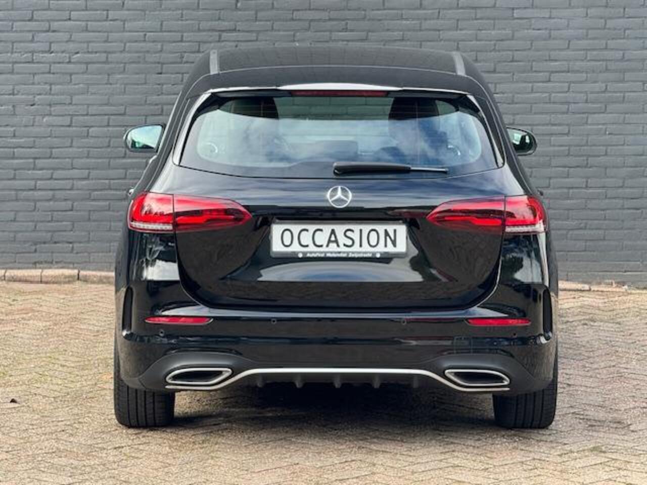 Mercedes-Benz B-KLASSE 180 Business Solution AMG I INCL. ¤ 850,00 AFL.KOSTEN + BOVAG GARANTIE