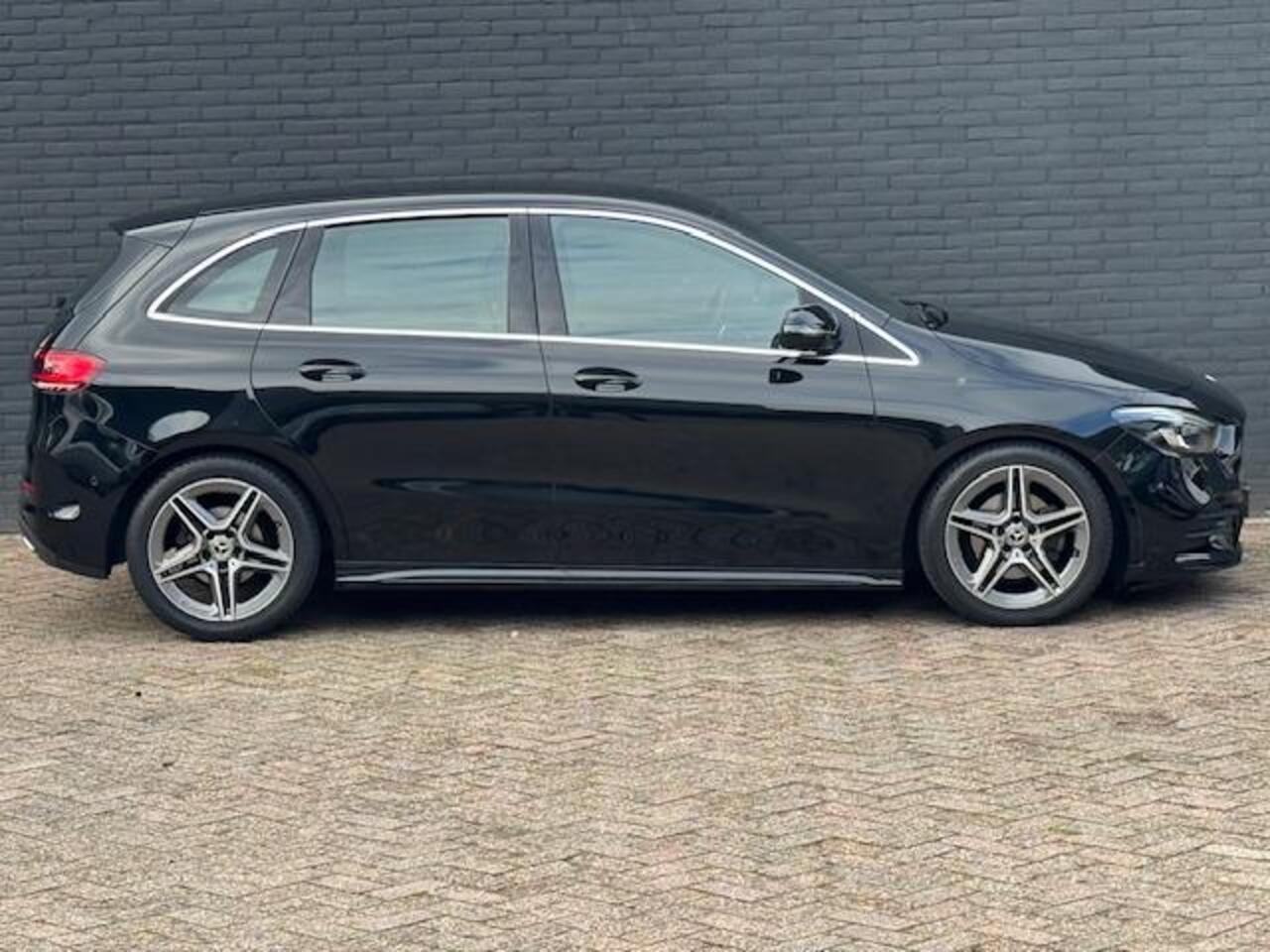 Mercedes-Benz B-KLASSE 180 Business Solution AMG I INCL. ¤ 850,00 AFL.KOSTEN + BOVAG GARANTIE