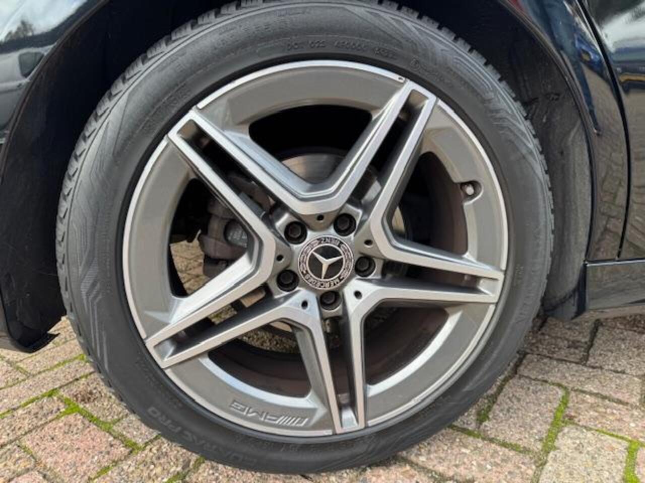 Mercedes-Benz B-KLASSE 180 Business Solution AMG I INCL. ¤ 850,00 AFL.KOSTEN + BOVAG GARANTIE