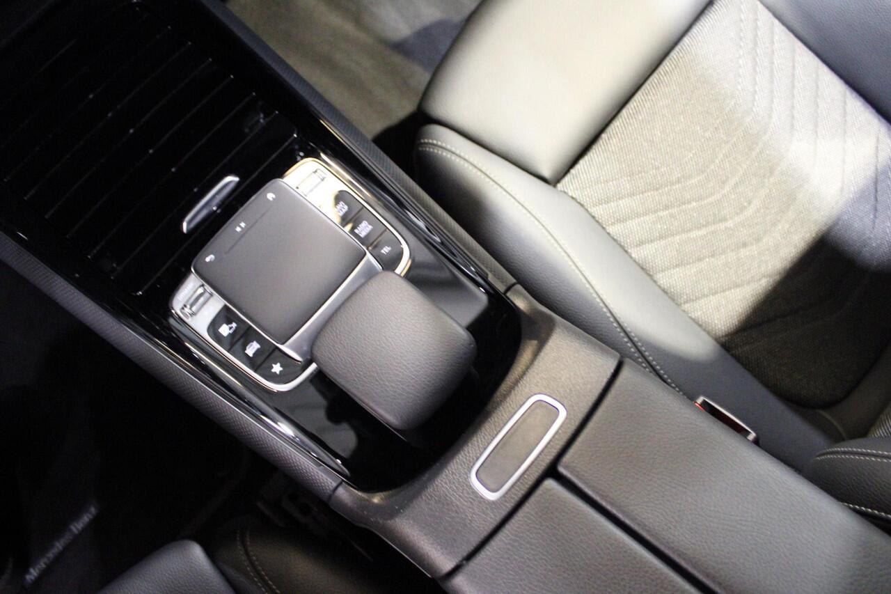 Mercedes-Benz B-KLASSE 180 Business Solution Luxury