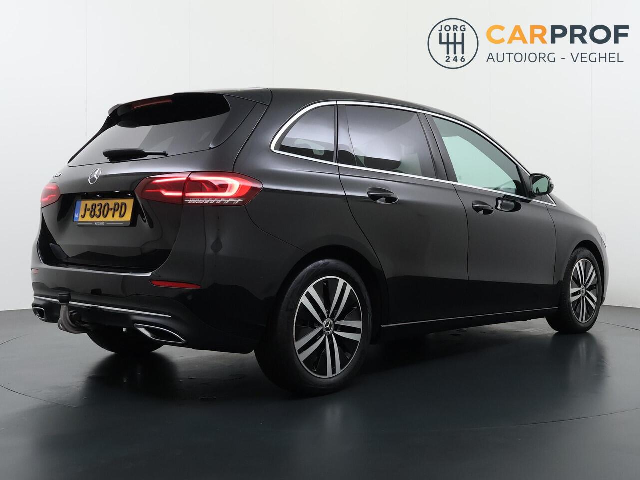 Mercedes-Benz B-KLASSE 200 Business Solution Luxury Trekhaak | Camera | Navigatie | Automaat |