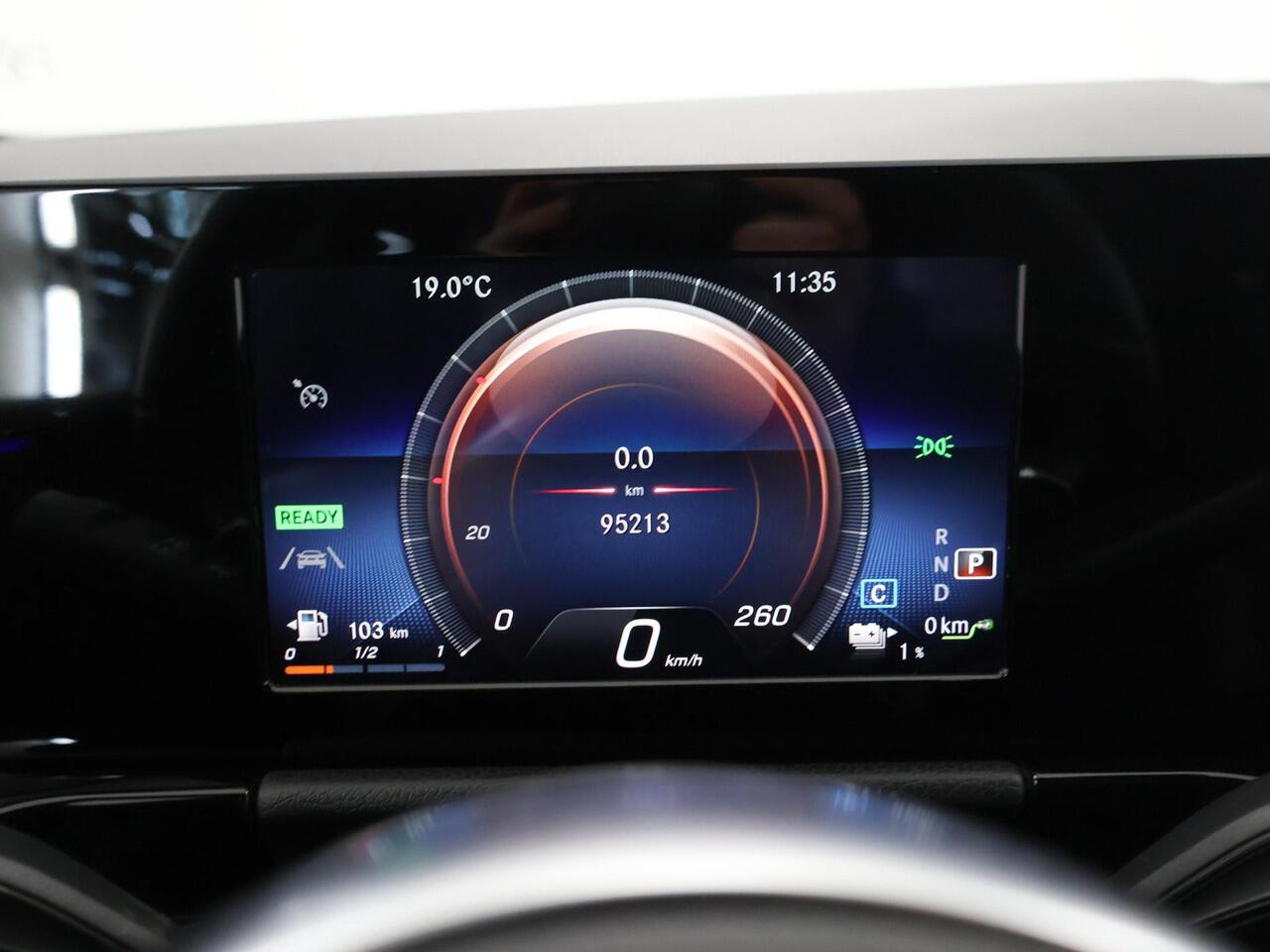 Mercedes-Benz B-KLASSE 250 e AMG Line | Night pakket | Stoelverwarming | Sfeerverlichting |