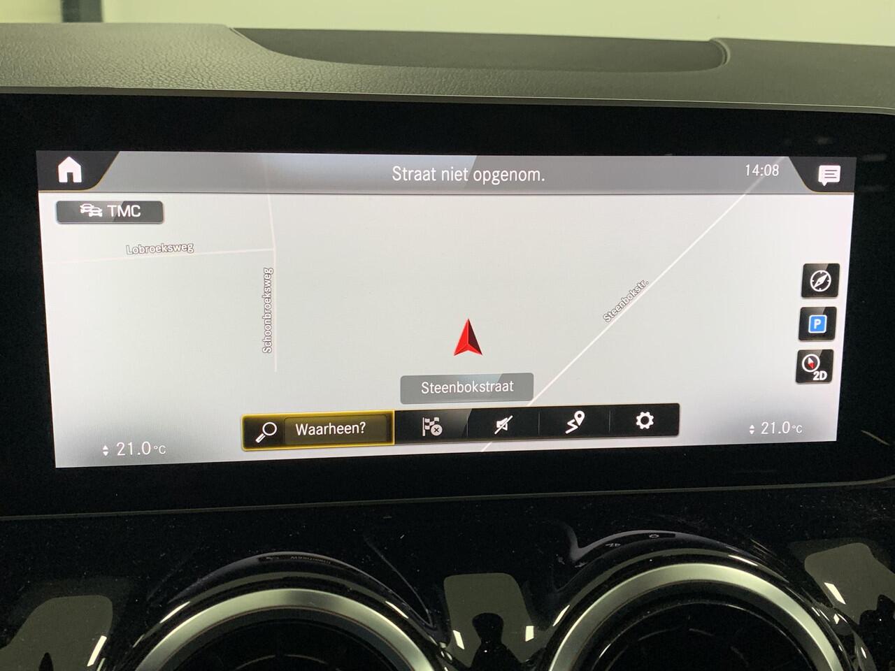 Mercedes-Benz B-KLASSE 180 Premium TREKHAAK | ACHTERUITRIJCAMERA | PARKEERSENSOREN VOOR-EN ACHTER | 18" LICHTMETALEN VELGEN