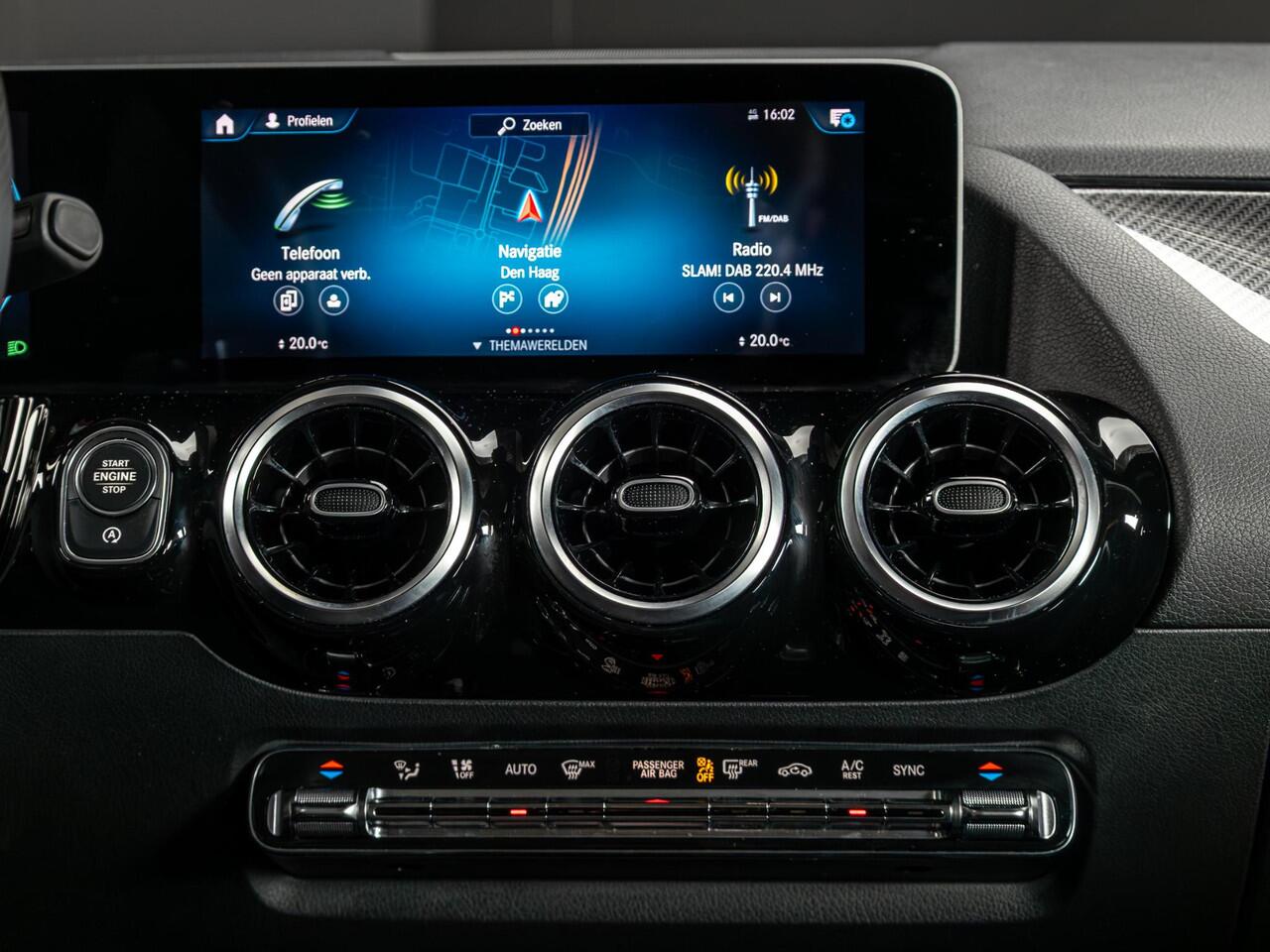 Mercedes-Benz B-KLASSE 180 Business Solution AMG Panorama dak