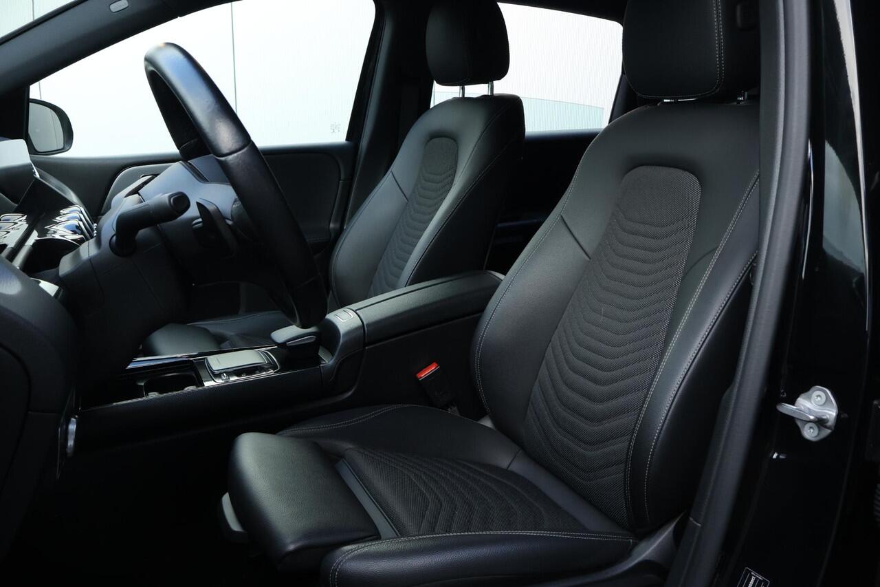 Mercedes-Benz B-KLASSE 180 Business Solution Luxury / Camera / Apple Carplay