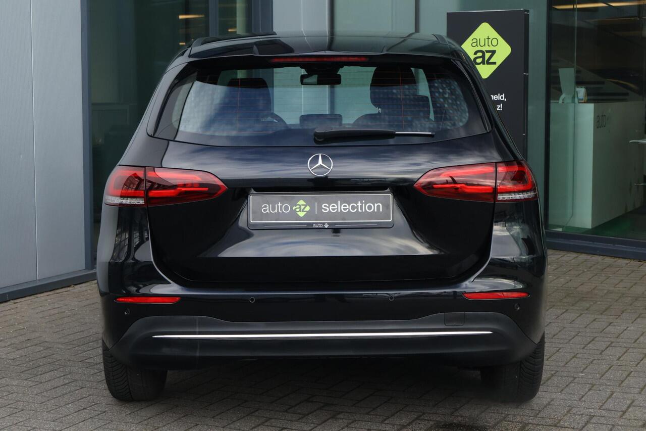 Mercedes-Benz B-KLASSE 180 Business Solution Luxury / Camera / Apple Carplay
